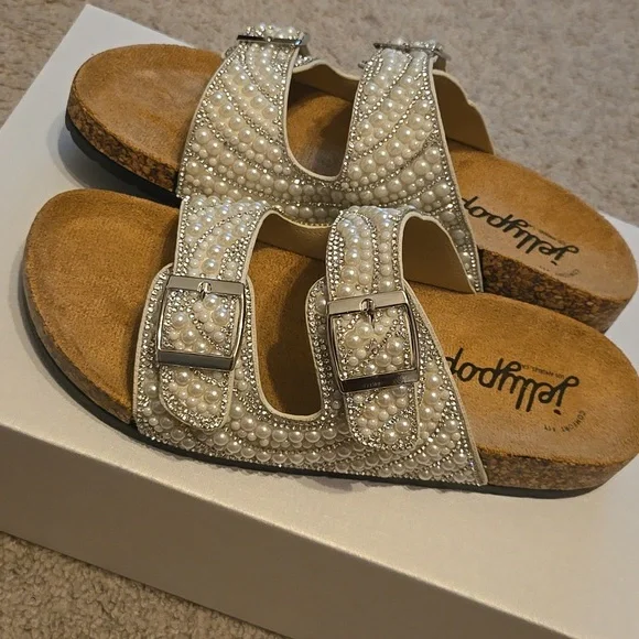 Jellypop Cream Pearl Buckle Sandals - Picture 5 of 6